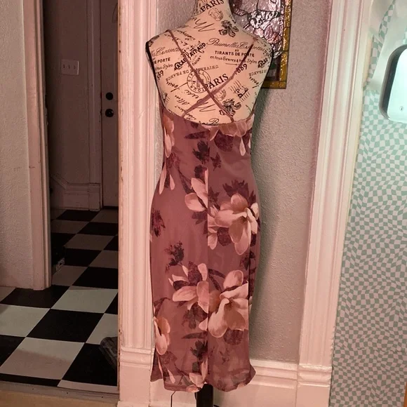 EUC Charlotte Russe midi dress drop front size medium - Picture 2 of 4